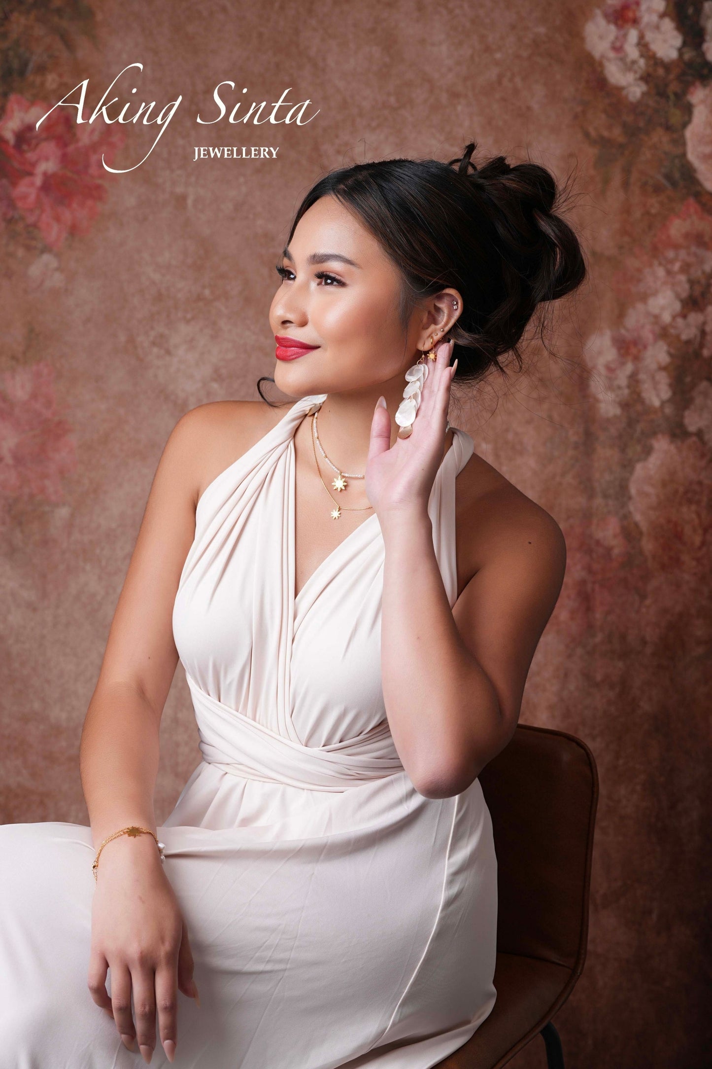 Dainty Araw Necklace