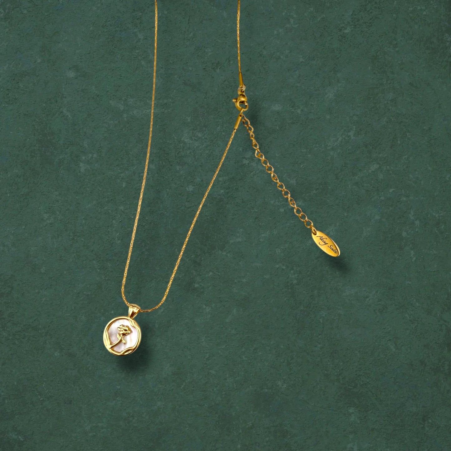 Rose and Mother of Pearl Necklace