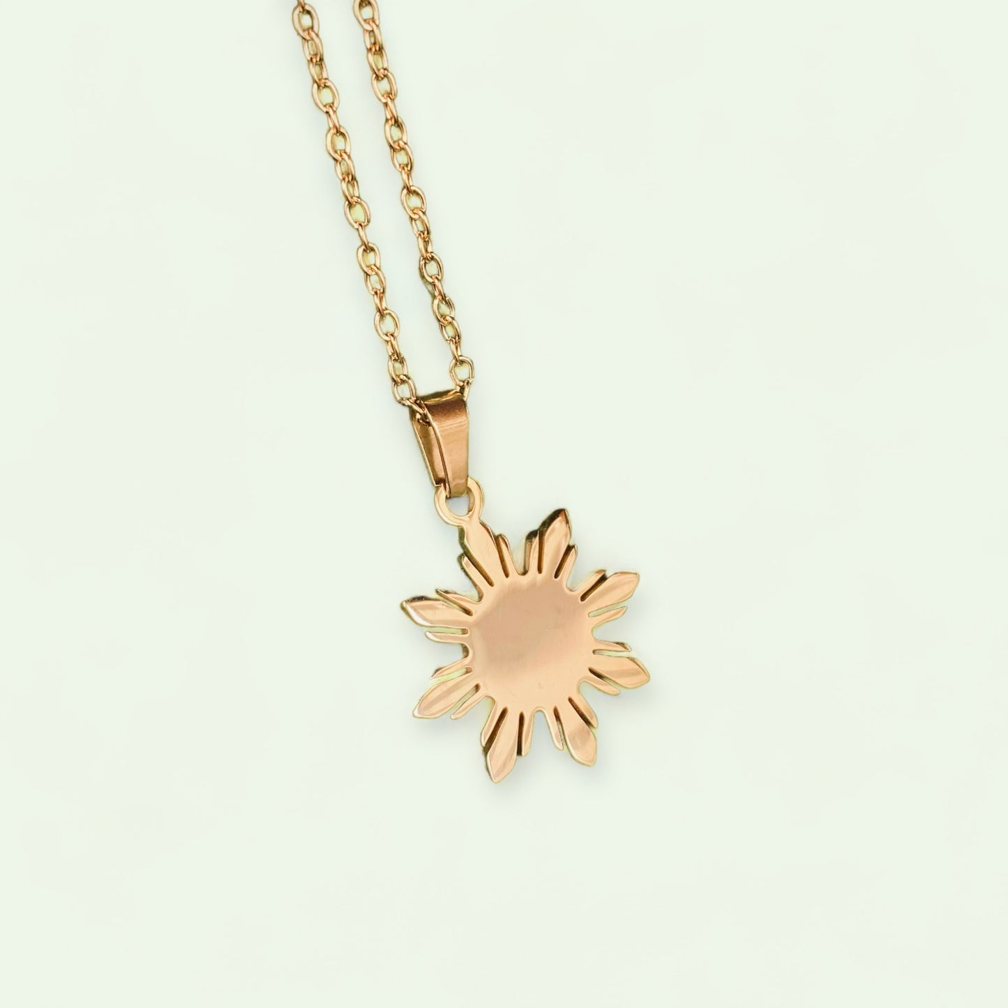 Araw Minimalist Necklace