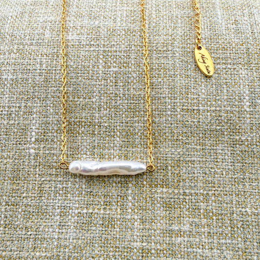Stick Baroque Pearl Bar Necklace