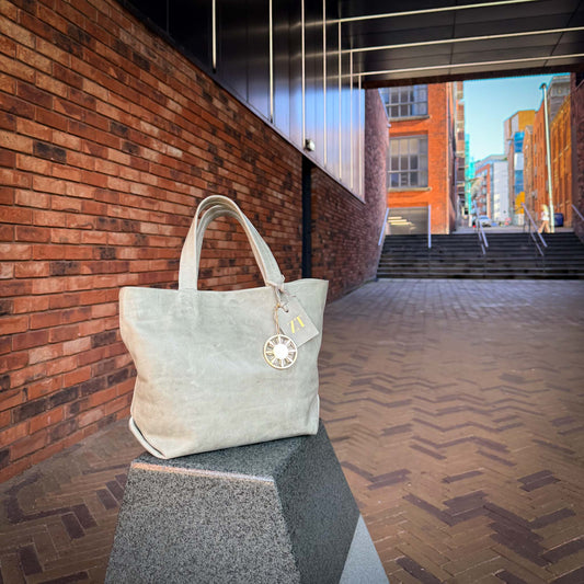 Statement Araw Bag Charm