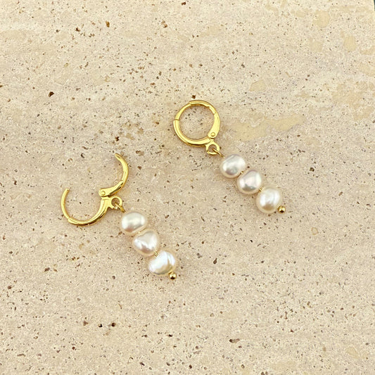 Baroque Pearl Trio Huggies