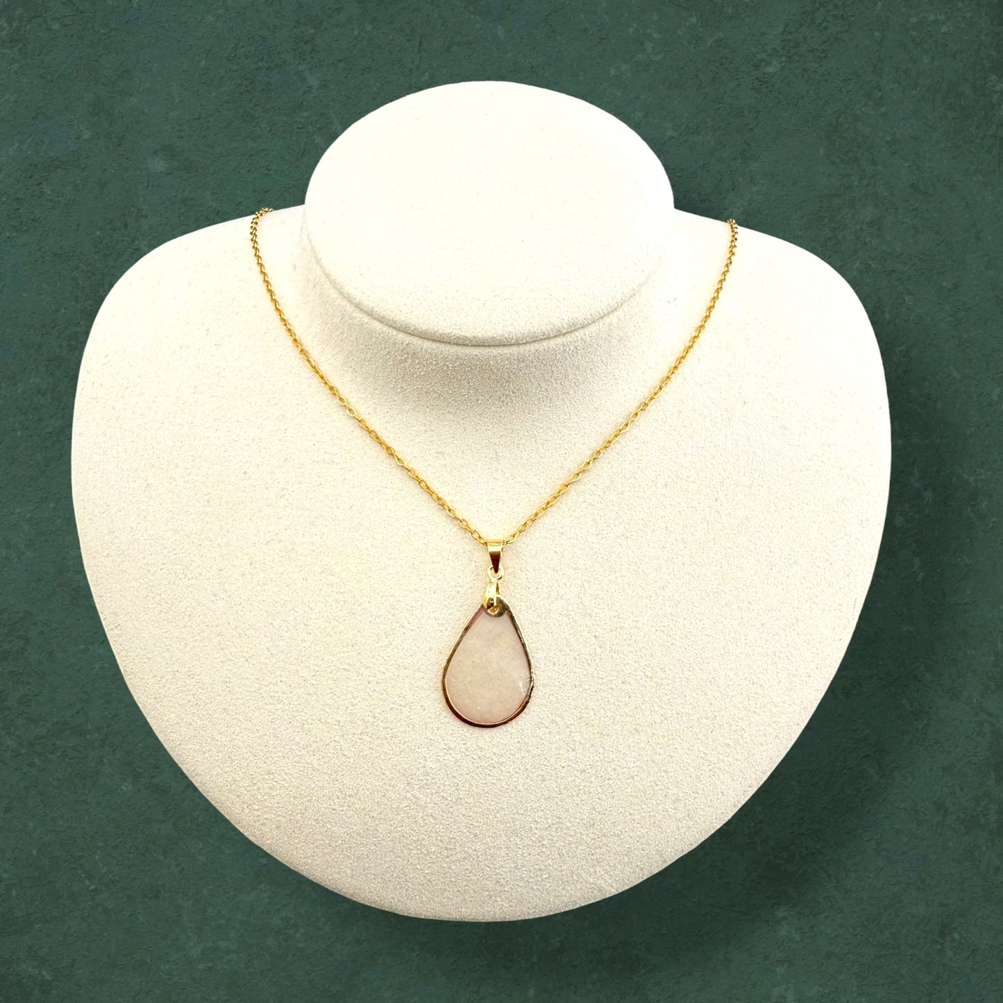 Oval Gold Lined Capiz Necklace – Handmade Seashell Jewelry, Beach-Inspired Pendant